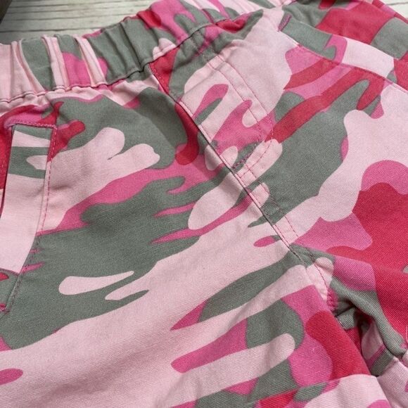 John Deere Pink Camouflage Shorts Size 24M - Picture 3 of 6